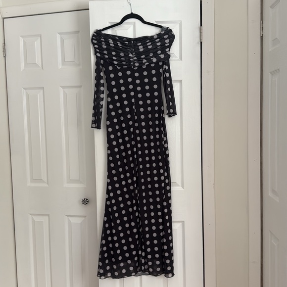 Commense Long Sleeve Off-Shoulder Polka Dot Print Long Dress - Picture 5 of 6